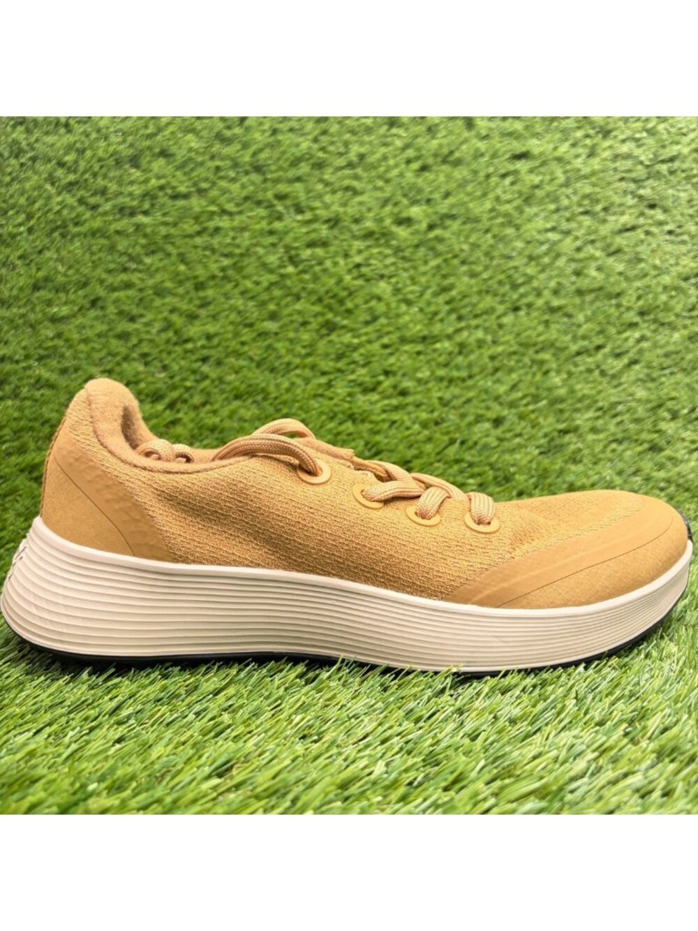 Allbirds Wool Runner Protect Womens Size 9 Beige Athletic Running Shoes Sneakers